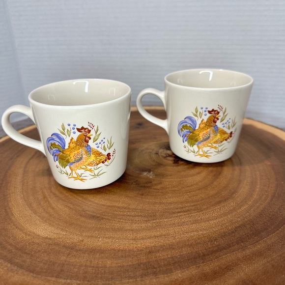 Rooster Design Ceramic Mugs - Cream and Multicolor - Picture 1 of 8